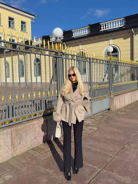 Palton din lana 100/100 cu blana vulpe