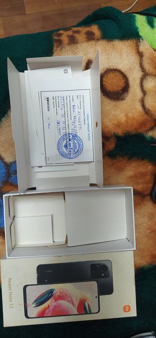 Продам Редми нот 12.