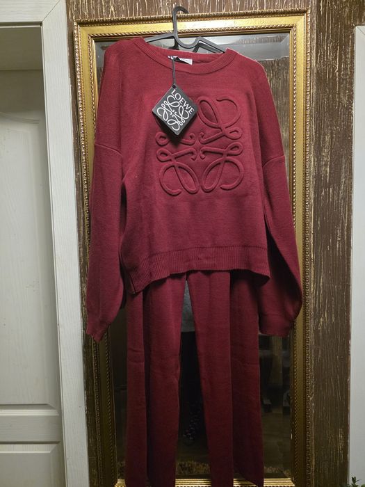 Чисто нов комплект loewe страхотен финно плетиво