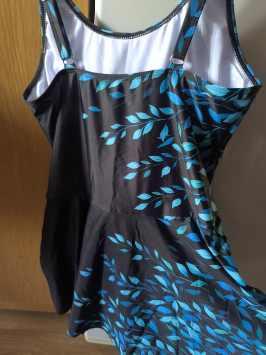 Продам женский купальник.