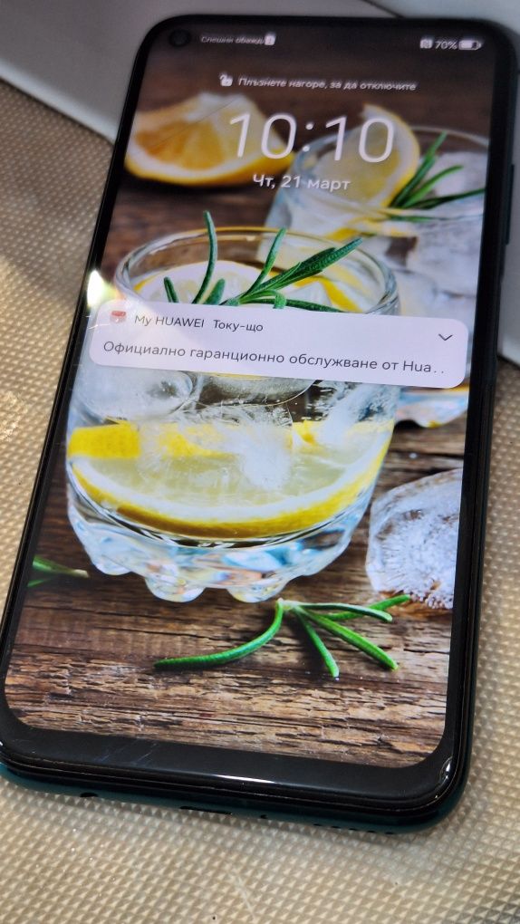 Продавам Huawei P40 lite dual sim