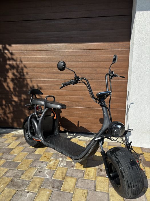 Vand scuter electric harley