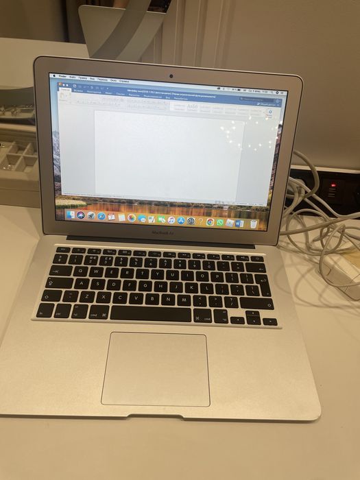 Продам Macbook air 40 000 тг