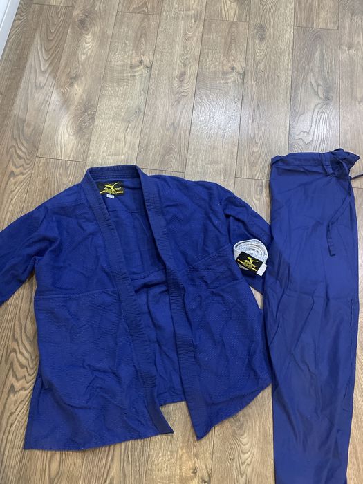 Новое Кимоно Mizuno 165-175 рост