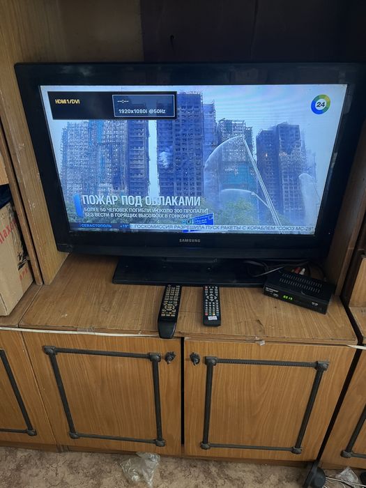 Продам телевизор Самсунг с приставкой для казахстанских каналов