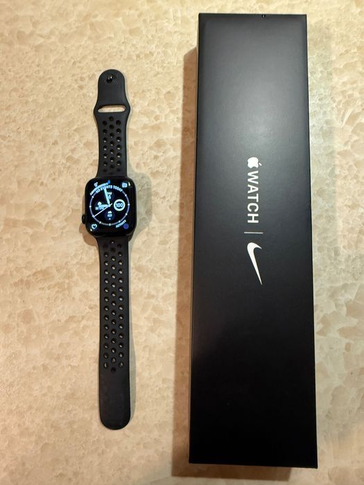 Смарт часовник Apple Watch 7 Nike edition 45mm