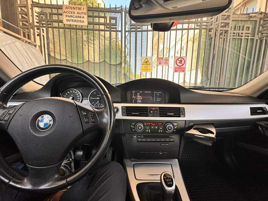 BMW seria 3 , e90 - facelift