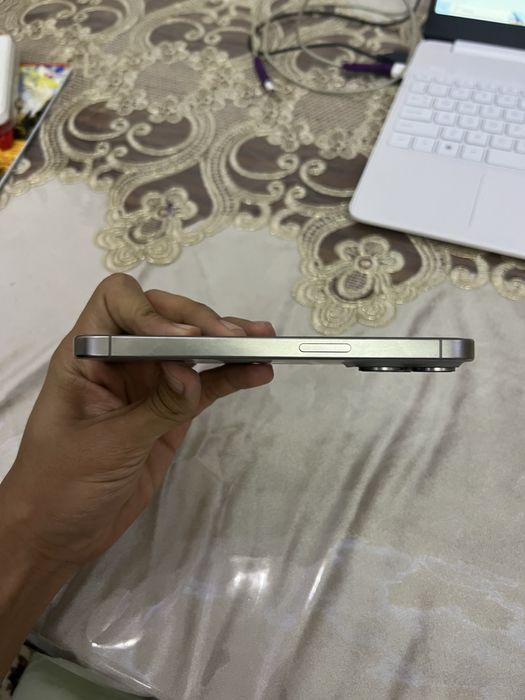 Iphone 15 pro titanum