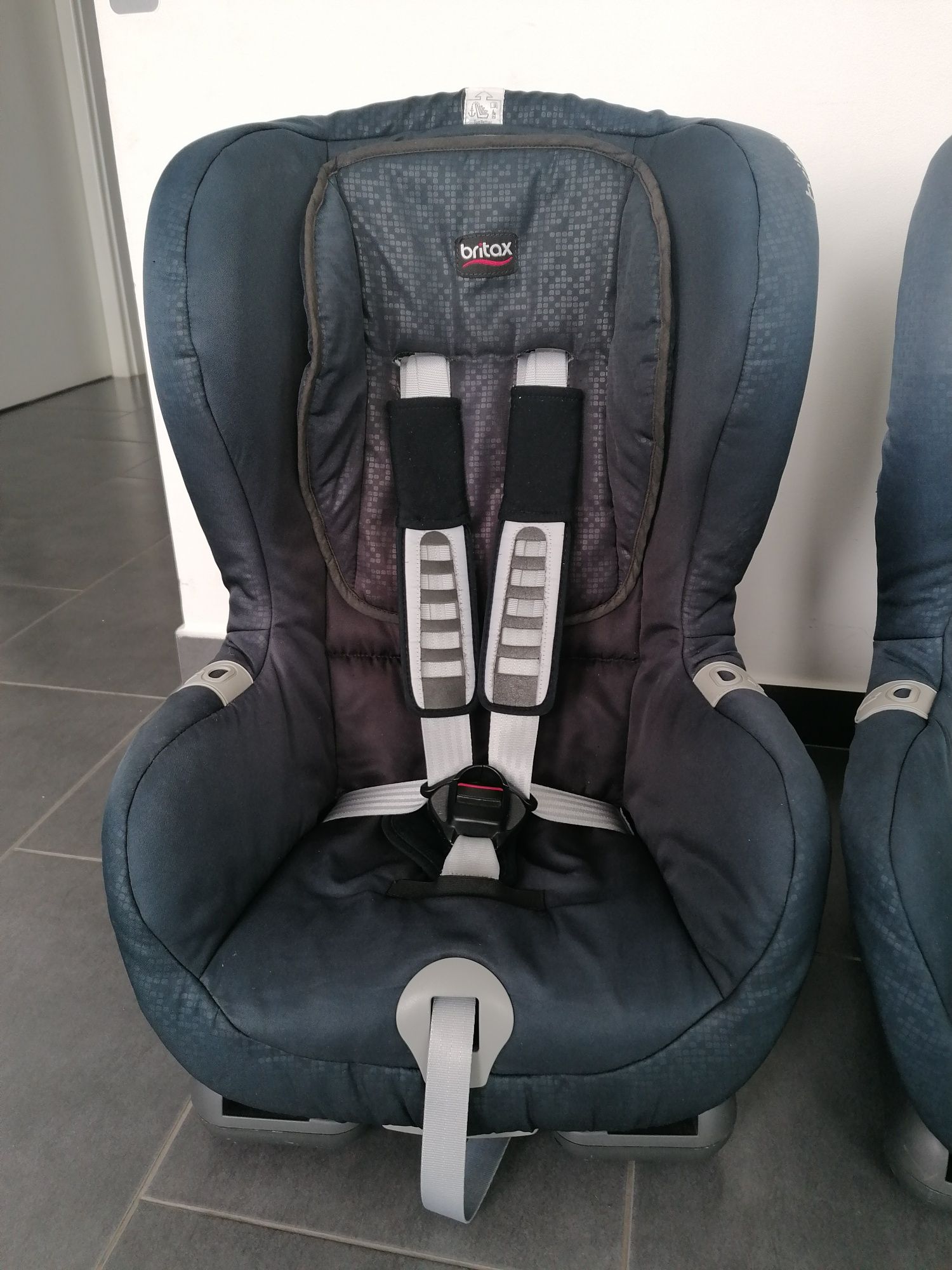 Scaun auto Britax Romer Duo Plus cu isofix pt copii între 9 și 18 kg