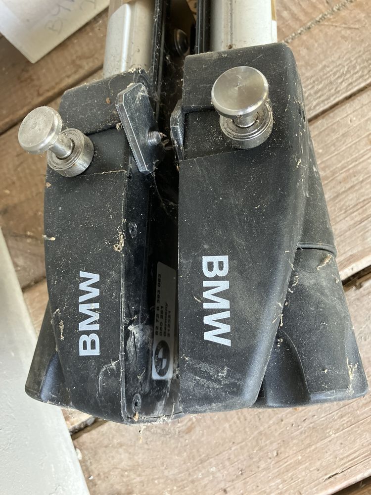 Suport auto pentru bicicleta race din BMW