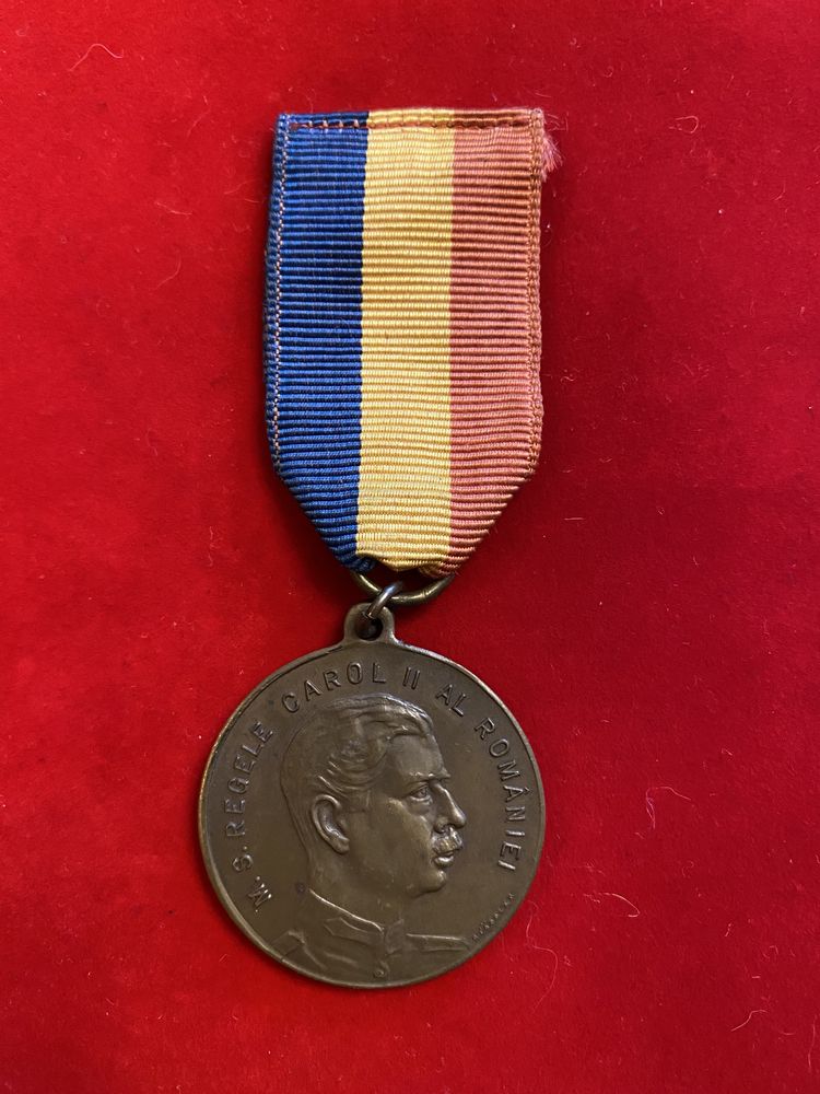 Medalie Carol II ARPA 1933 Regalitate