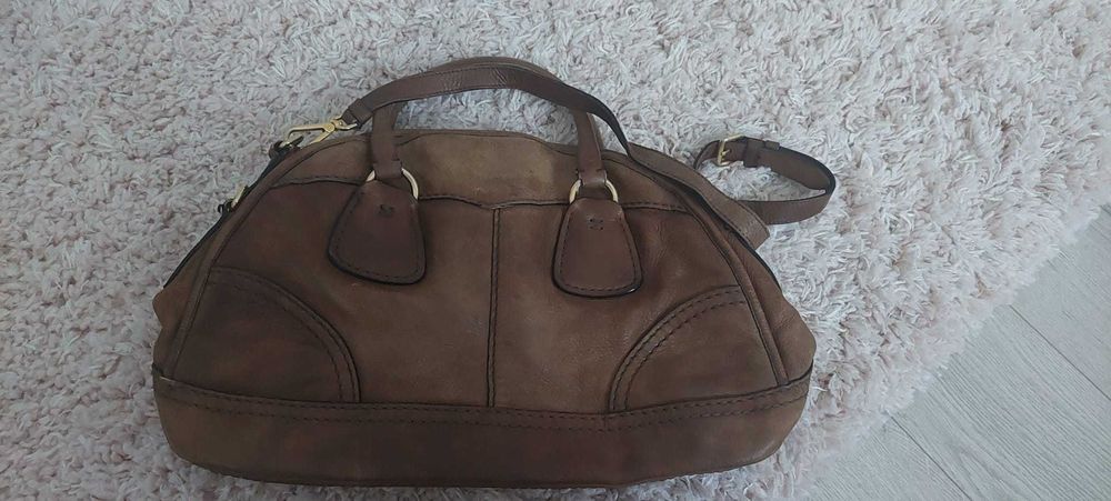 Vând geantă originală Prada Milano