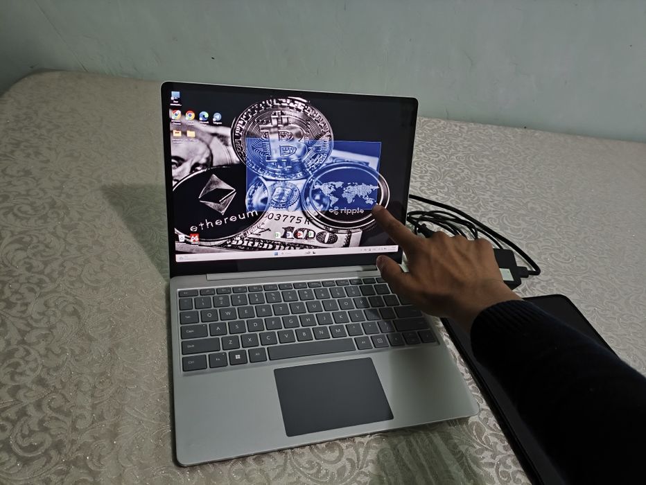 Microsoft Surface go 2 11- GEN Core i 5 kuchli protsessor o