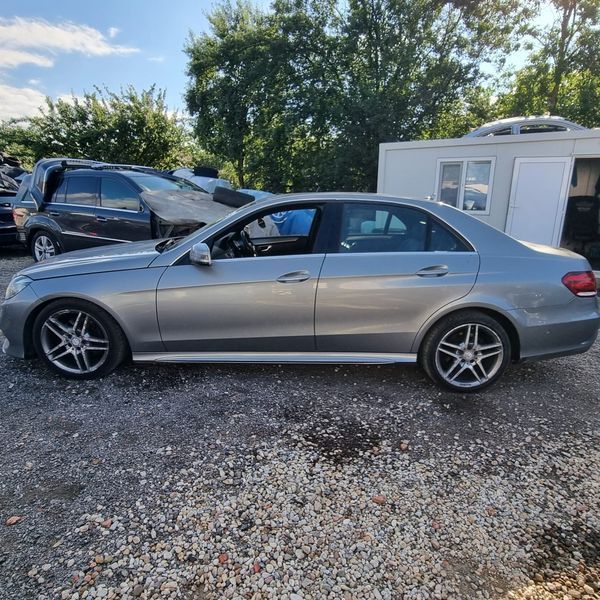 Mercedes-Benz E 300 hybrid AMG packet 2015г. на части