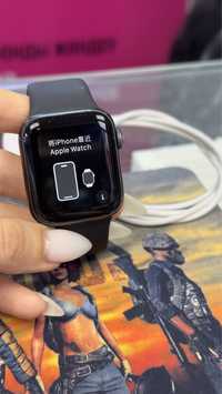 Apple Watch series 5 (40 mm)