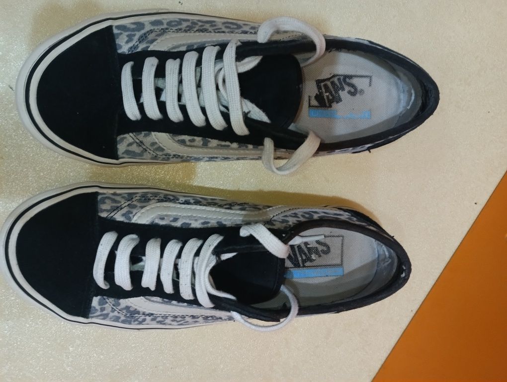Vans N 40 кожени - 29 лв