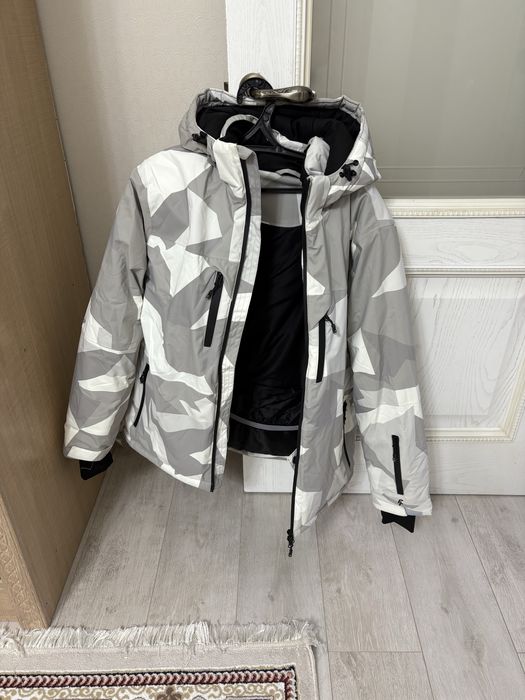 Куртка новая зимяя