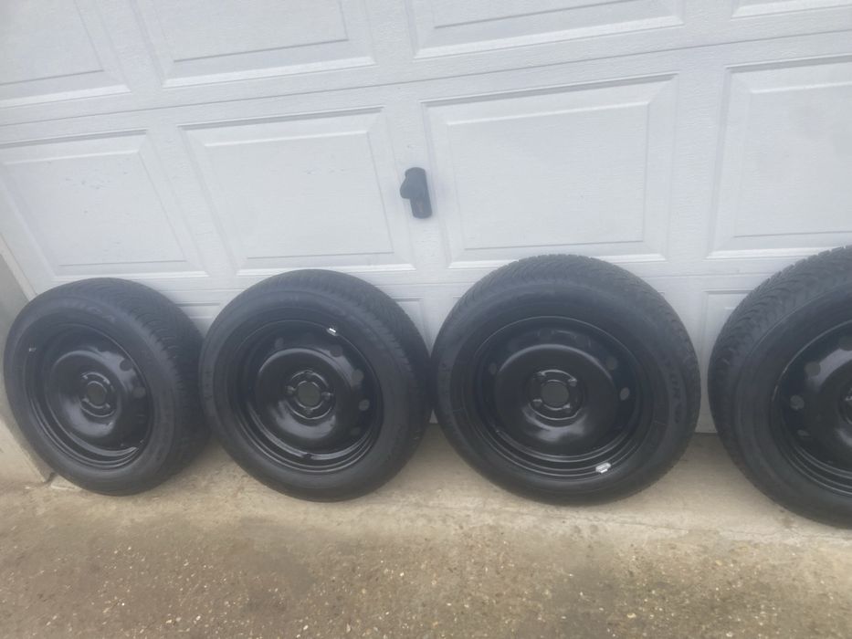 Jante logan ,anvelope 185 65 15 88T debica dot 2023 ca noi