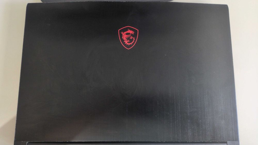 Laptop Gaming MSI GF63 Thin 10SCSR