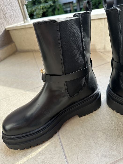 Дамски боти.