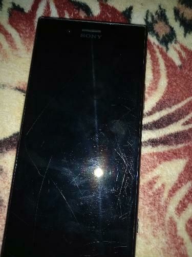 Vand sau schimb sony experia