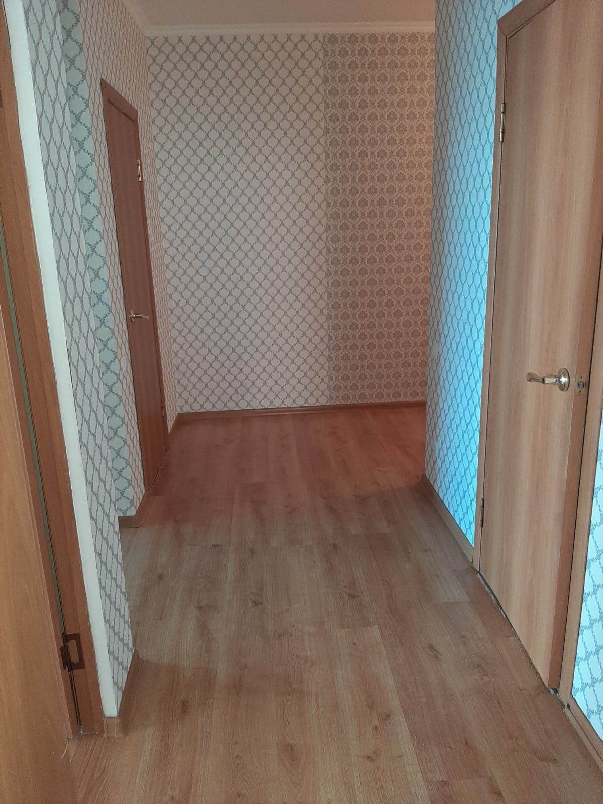 Продам 2 комнатную изолированную