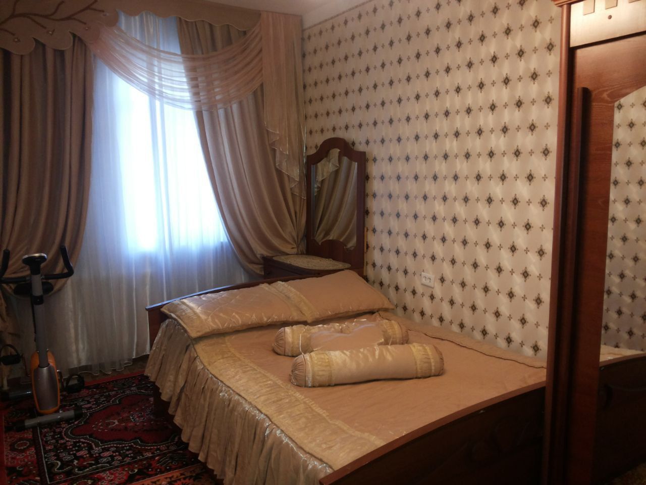 Сдаю 2комнатная евро квартира на Юнусабаде 15-кв метро Туркистон...