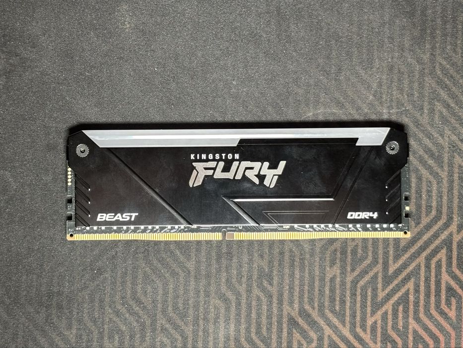 Placuta de RAM Kingston Fury Beast DDR4