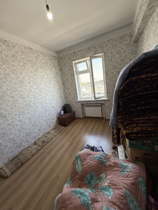 Срочна квартира сотилади сергели 6 А метро 2 чи бекат енида