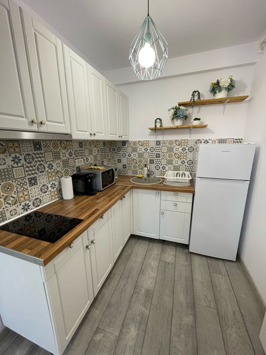 Vând studio zona Alezzi | 3 minute până la plajă