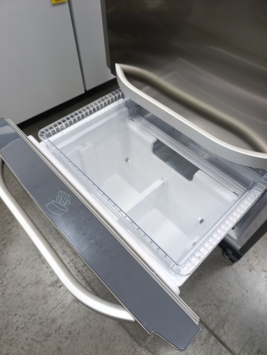 Хладилник и Фризер Bauknecht 70см No frost A++