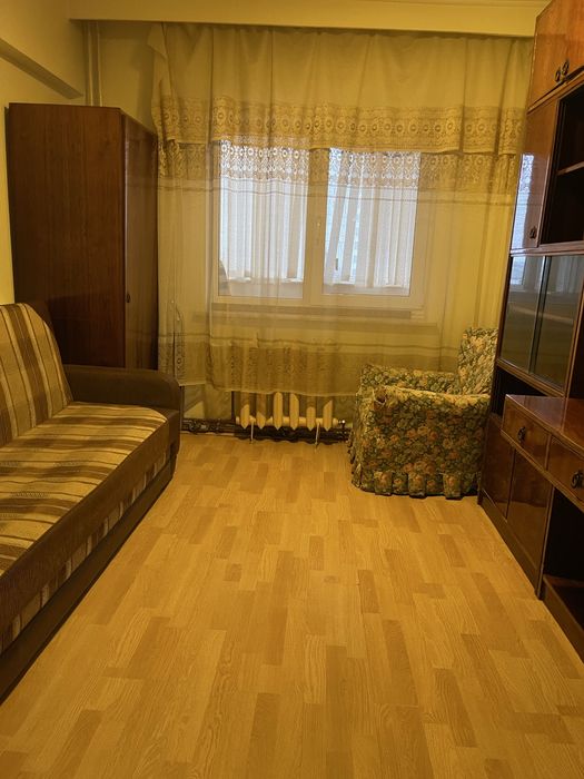 PF inchiriez apartament 4 camere Selgros