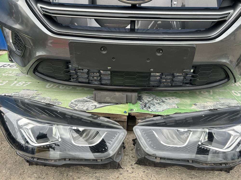 Far dreapta Xenon Ford Kuga 2017