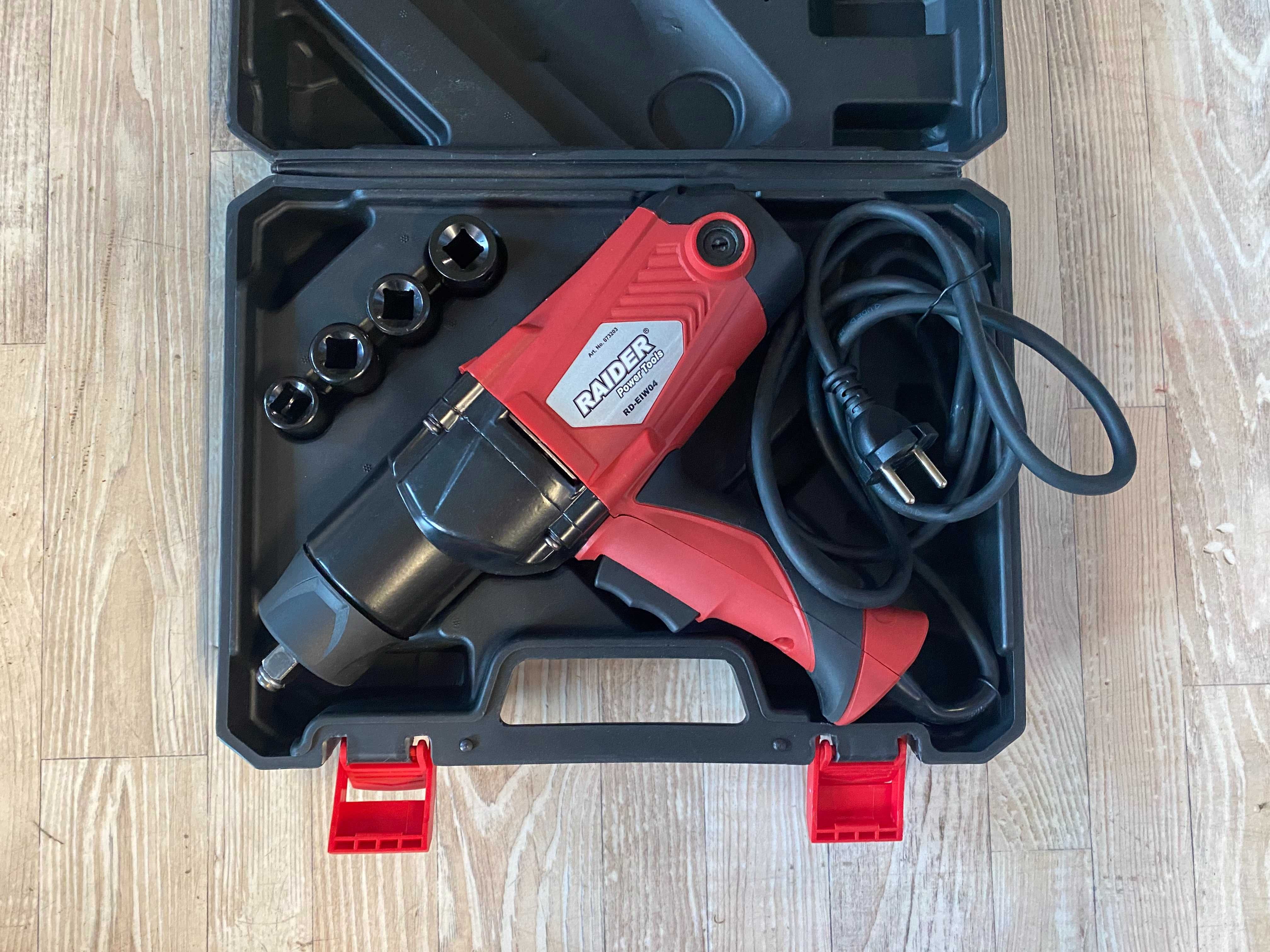073203	Гайковерт ударен 1/2" 1100W 450Nm RD-EIW04
