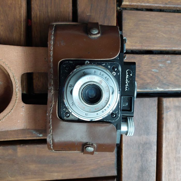 Смена първо поколение ретро фотоапарат