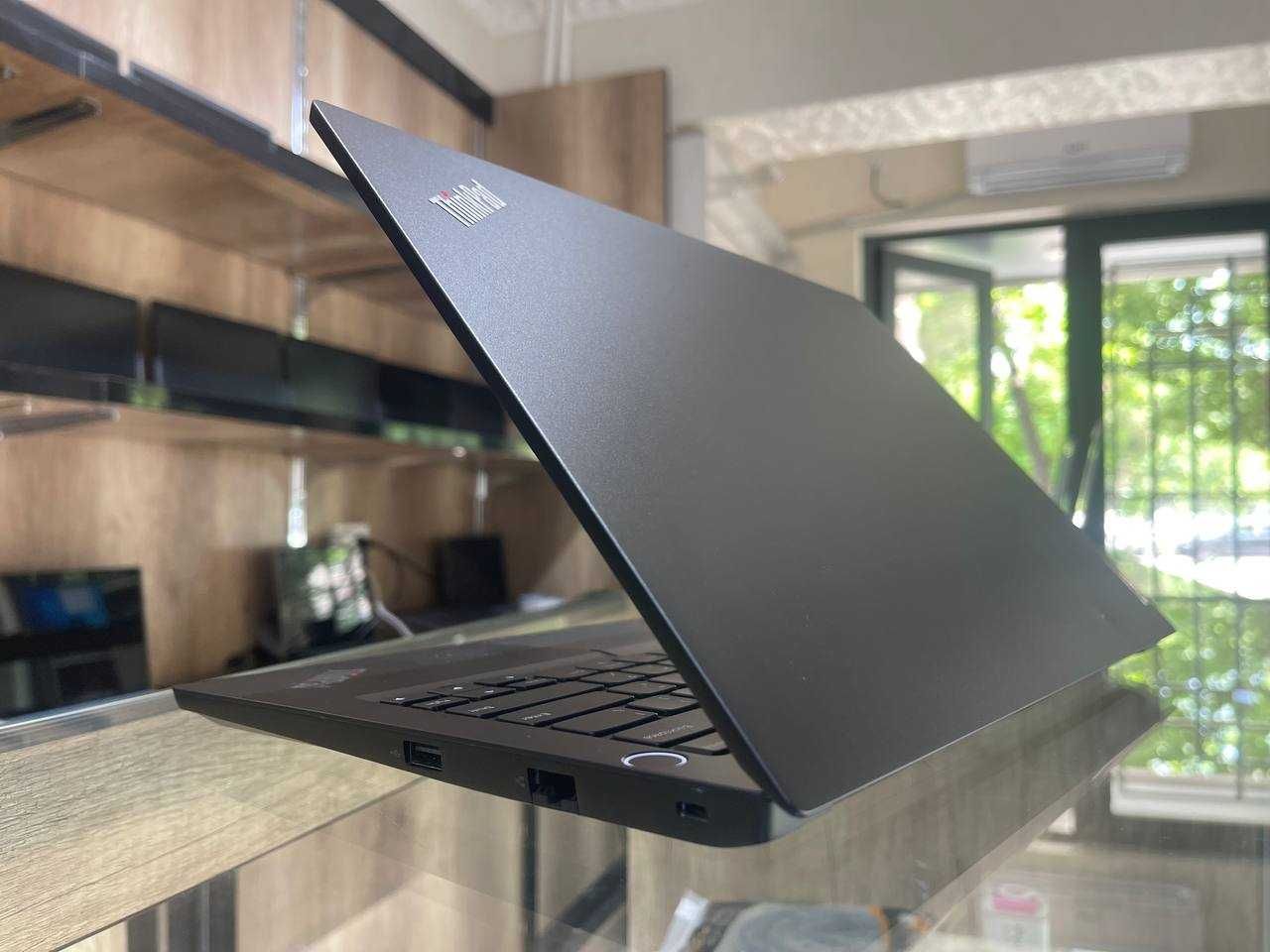 Lenovo ThinkPad E14 Gen 2 Core i5-1135G7 ram 8 ssd 256