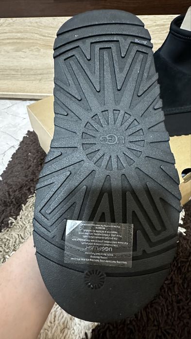 Чисто нови апрески UGG