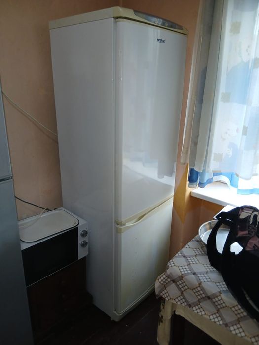 Vând frigider in stare perfectă de funcționare