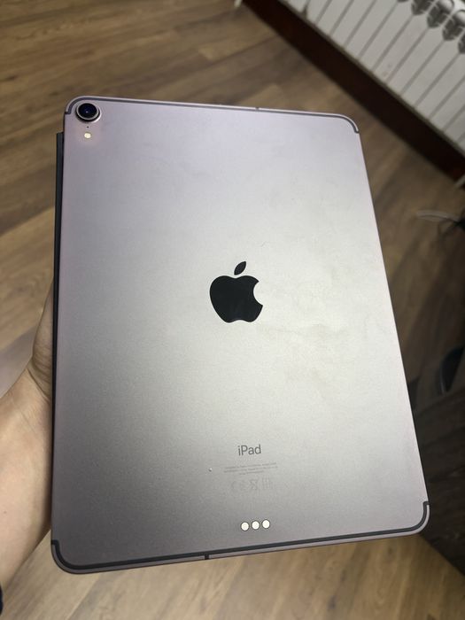 Продам Ipad pro 11 дюйм 64 гиг
