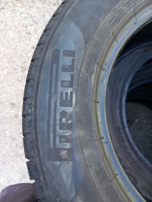 Anvelope de iarna 215 70 16