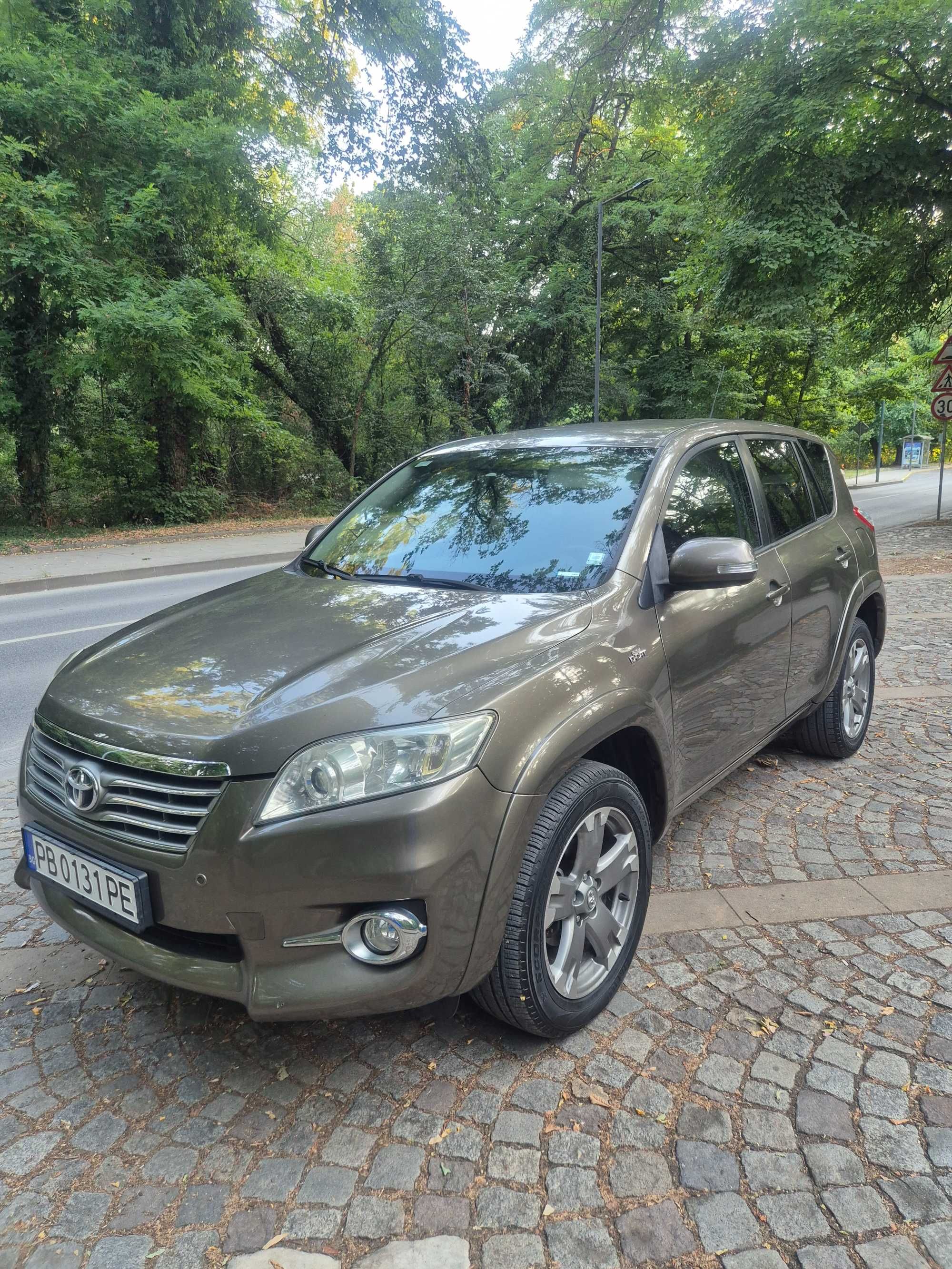 Toyota RAV 4 -2010Г пълна сервизна история