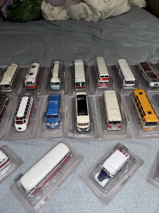 26 броя от колекцията “Легендарни автобуси”