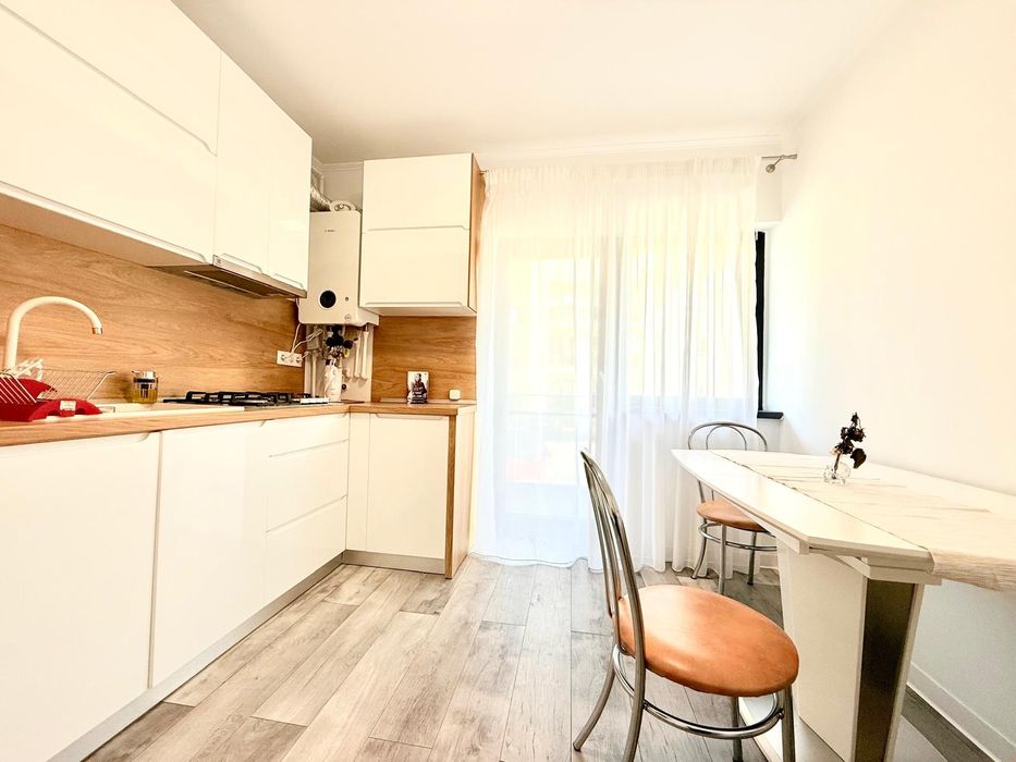 Închiriez apartament 2 camere decomandat, Doamna Stanca