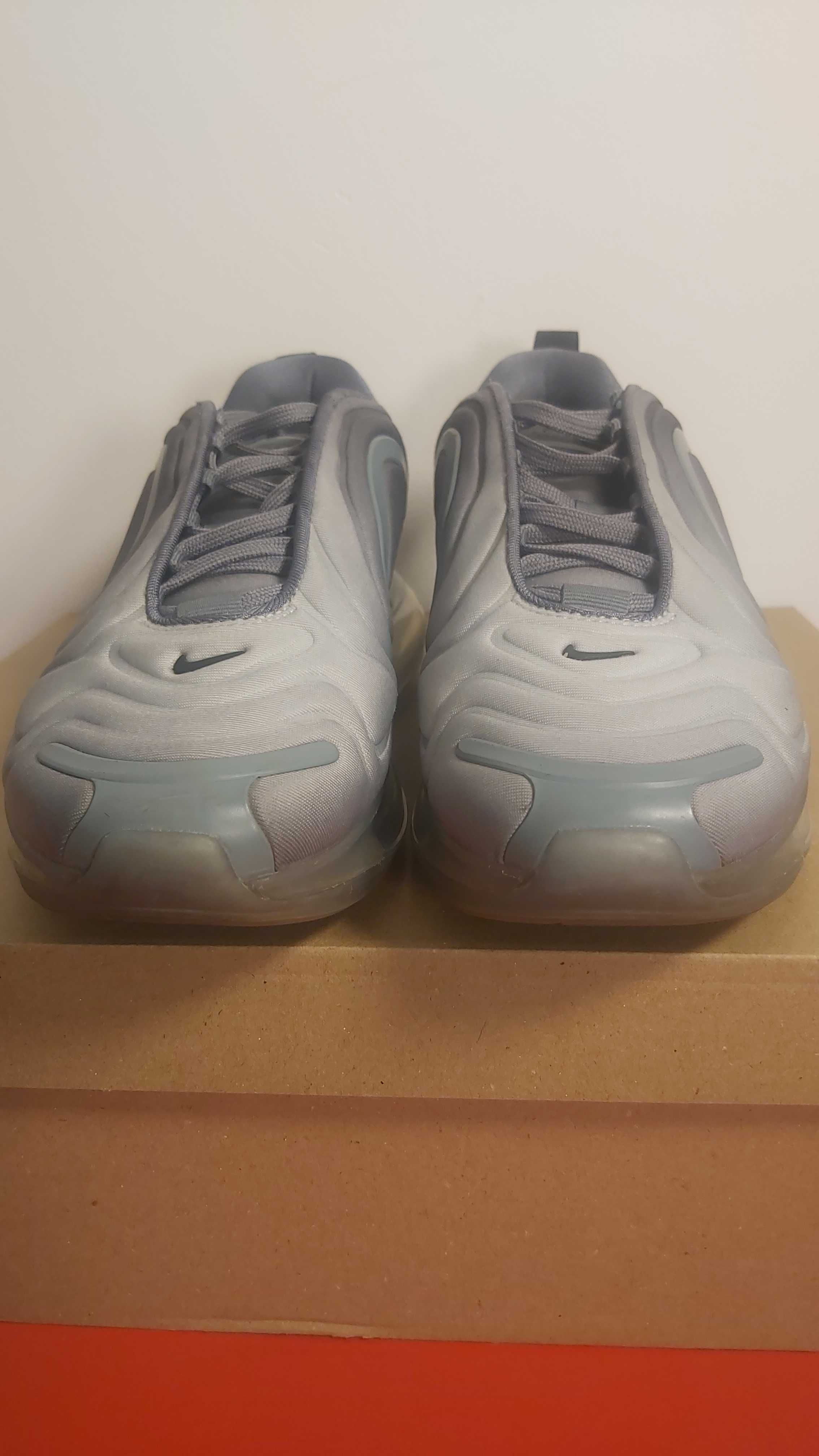 Nike Air Max 720 "Carbon Grey" - Номер 38.5