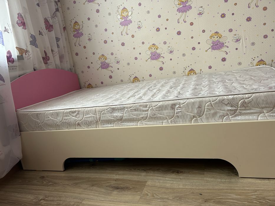 Спальный гарнитур для девочки