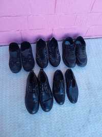Чёрные мужские обувь .