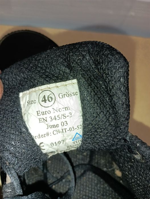 Работни обувки N46- 35 лв