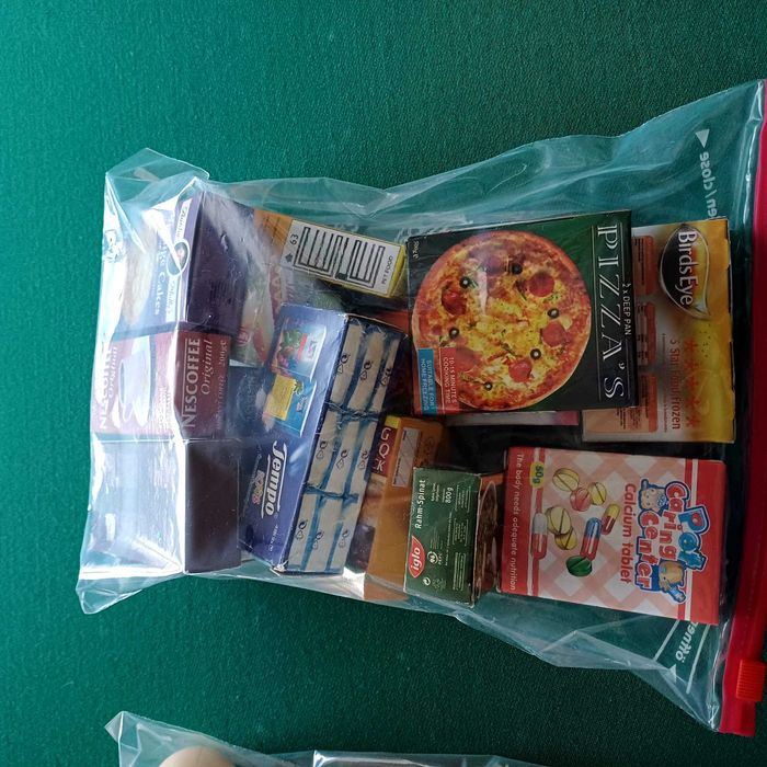 Дървен детски магазин+продукти+везна+каса