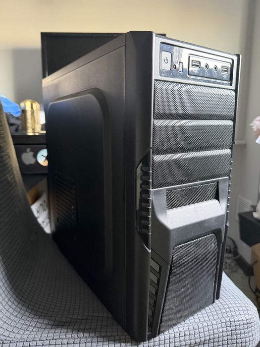 Геймърски Компютър i5 9600k, RTX 2060, 16 RAM