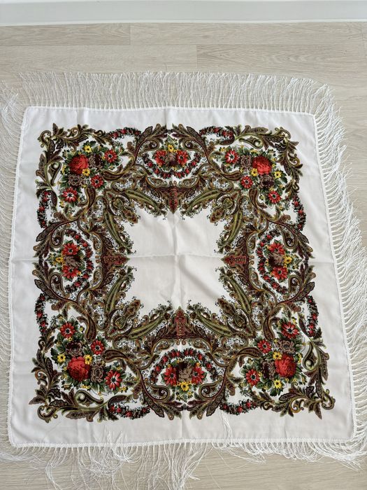 Платки женские, новые